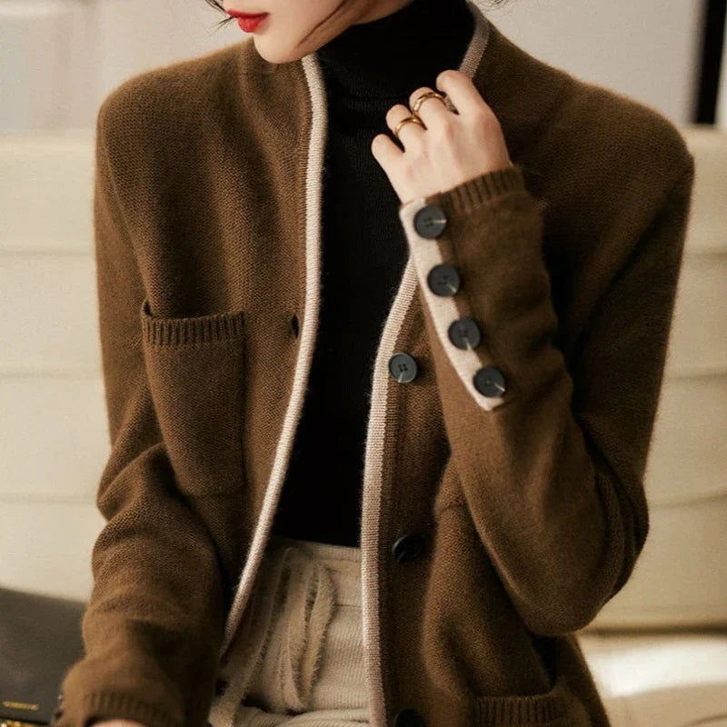 Els cardigan detail 1