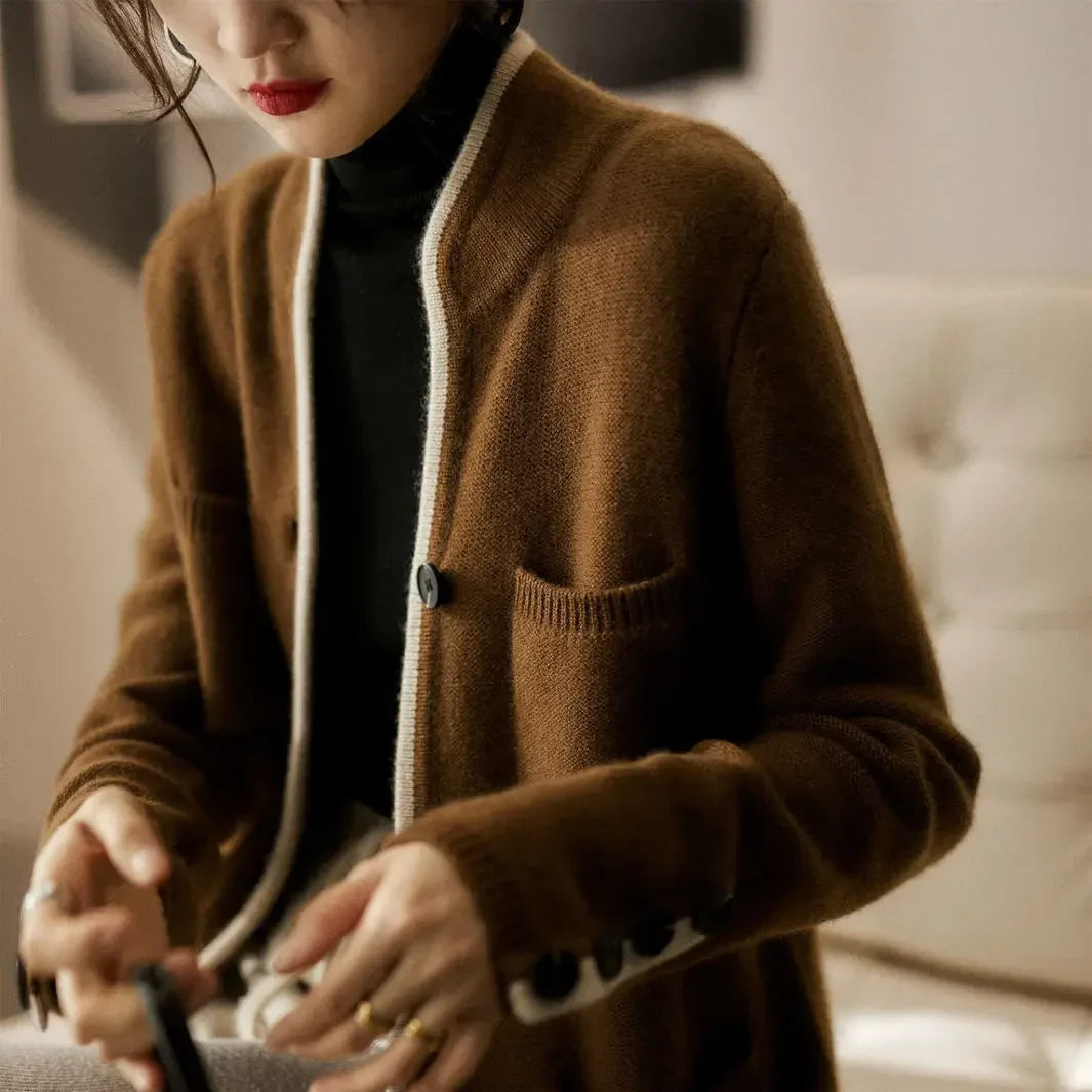 Els cardigan detail 2